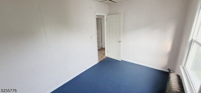 Photo - 248 Smith St