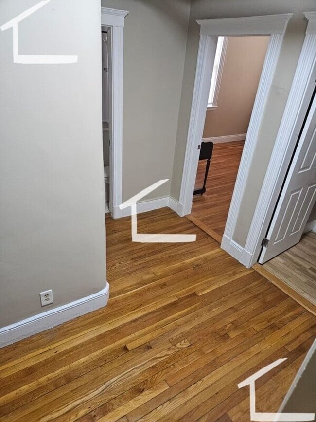 Photo - Brighton 2 Bedroom | Hardwood Floors | Laundry on site | Near Boston College & Whole Foods