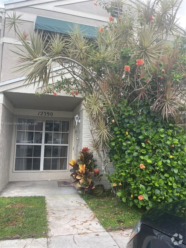 Building Photo - 12390 SW 51st Pl Rental