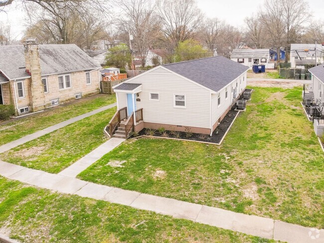 Building Photo - 220 W 31st St Unit A Rental