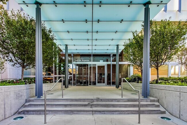 Photo - 500 W Superior St Unit 1804