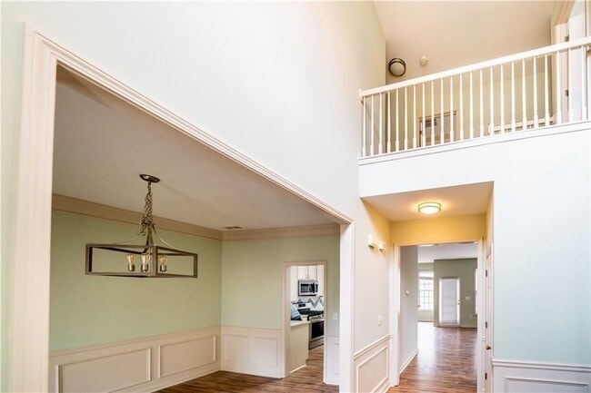 Photo - 2945 Highland Pass