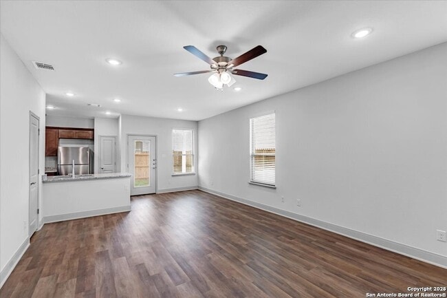 Photo - 7509 Astro Fld