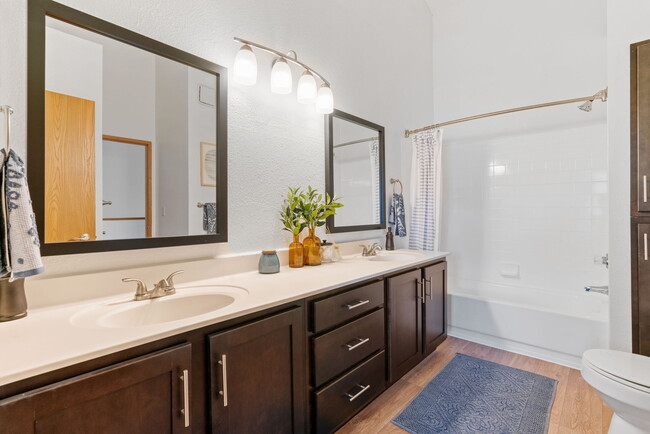 Photo - Bass Lake Hills Townhomes