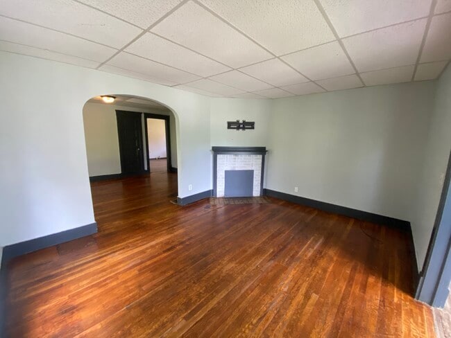 Photo - 104 Nicklas Ave