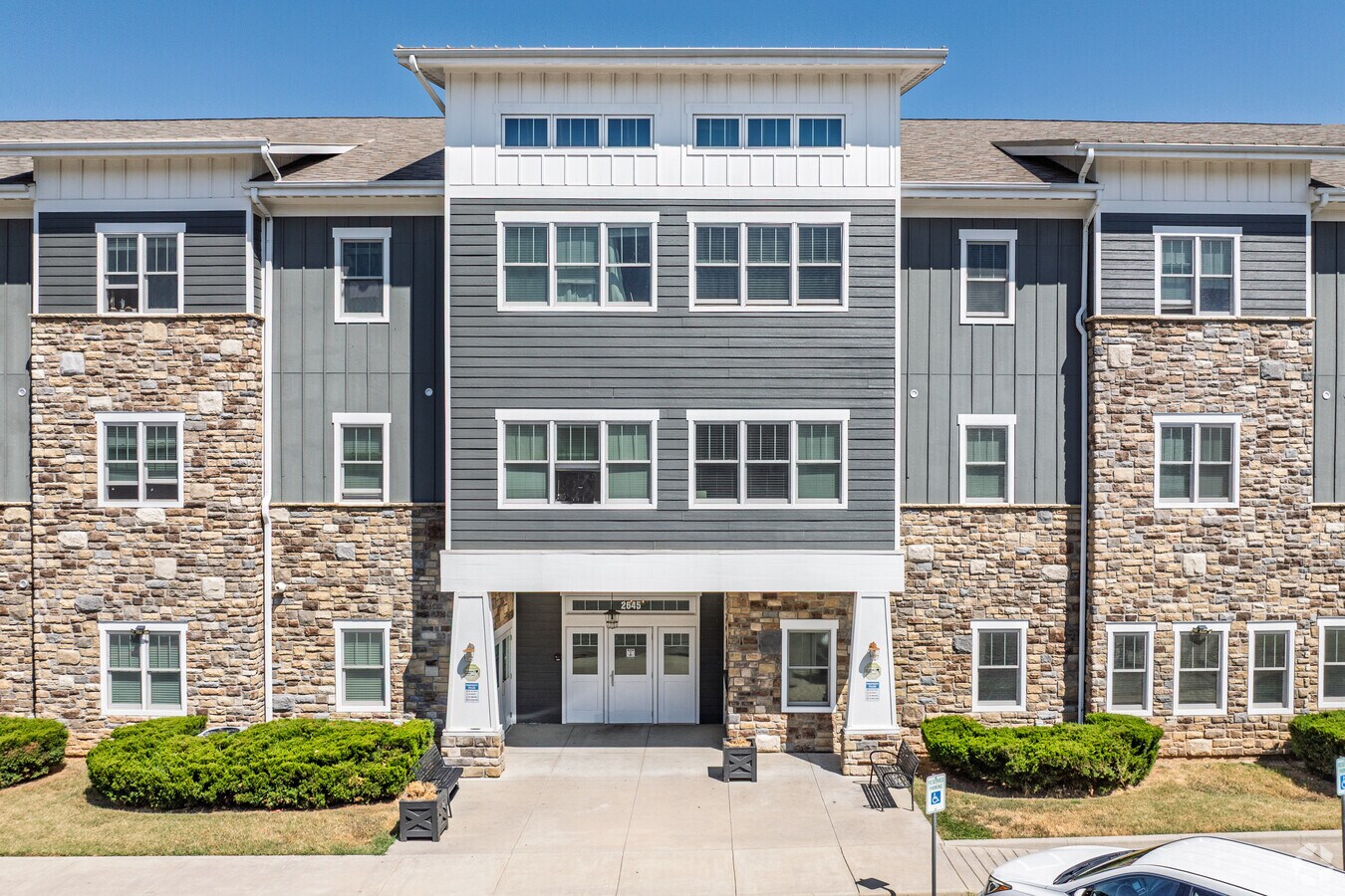 Photo - Talia Apartments