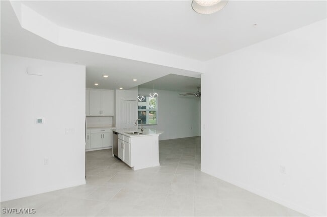 Building Photo - 18461 Copperhead Dr Unit 421