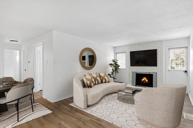 Photo - ReNew on Lindbergh