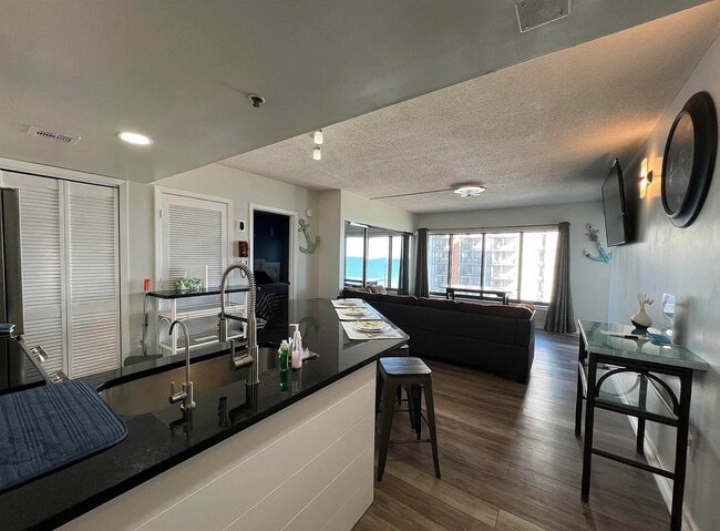 Building Photo - 1605 S Ocean Blvd Unit ID1356512P