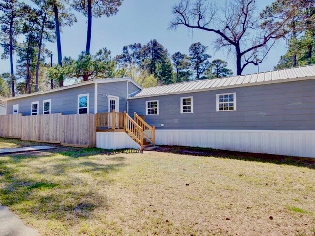 Building Photo - 14246 Ravine Rental
