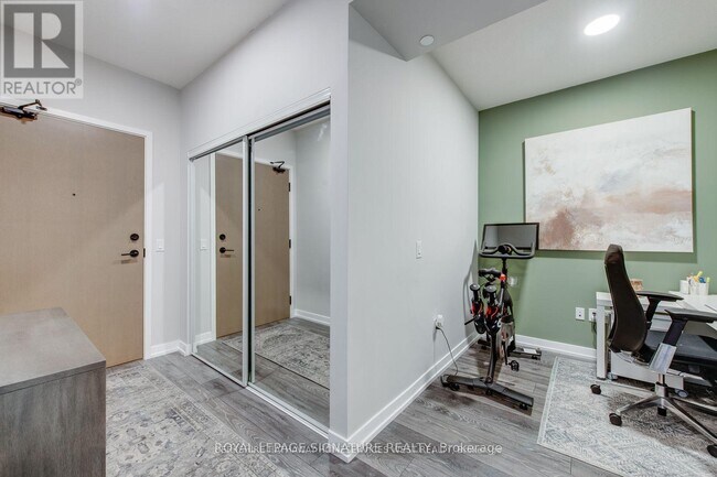 Photo - 225 Sumach St Unit 2712