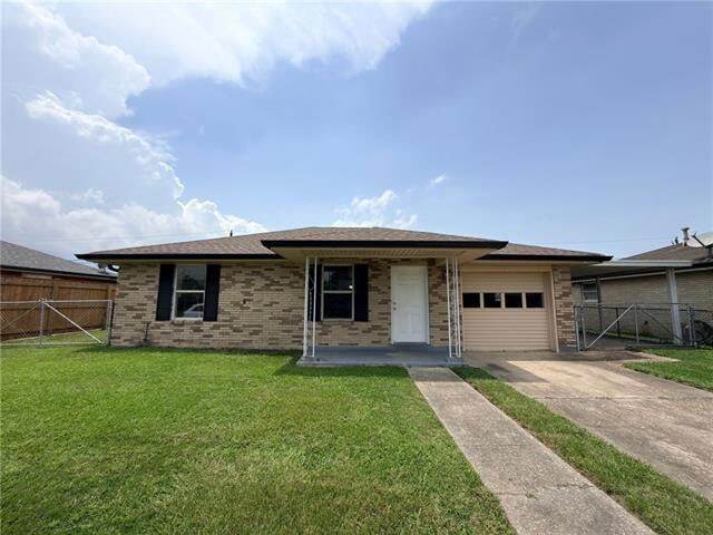 Building Photo - 2400 Artillery Dr