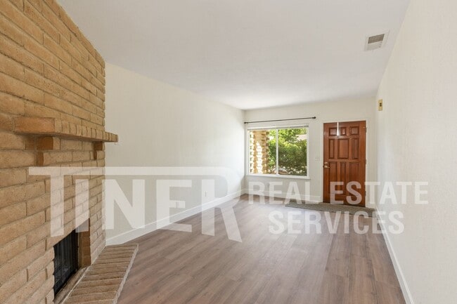 Photo - 9140 Nasreen Dr