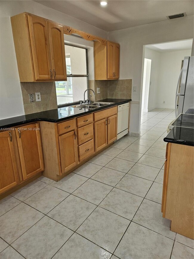 Photo - 1400 NW 90th Way