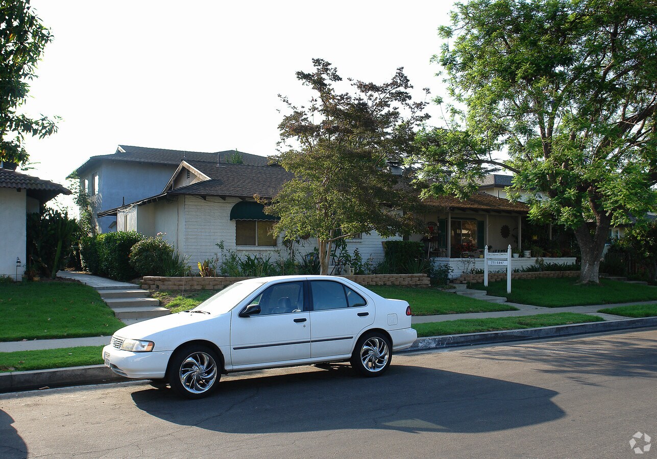 Photo - 585 S Fashion Park St