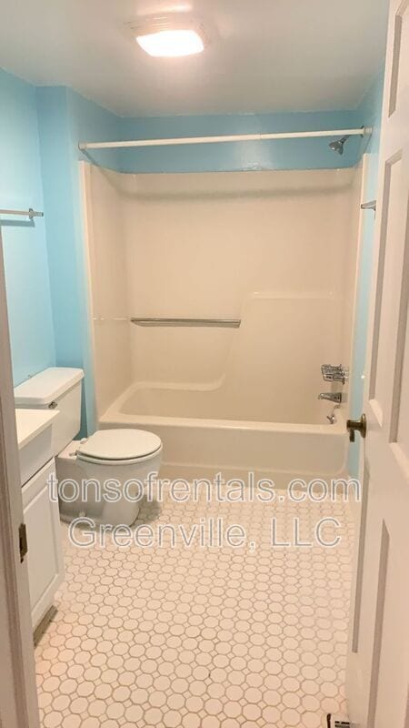 Photo - 414 Randall Street C