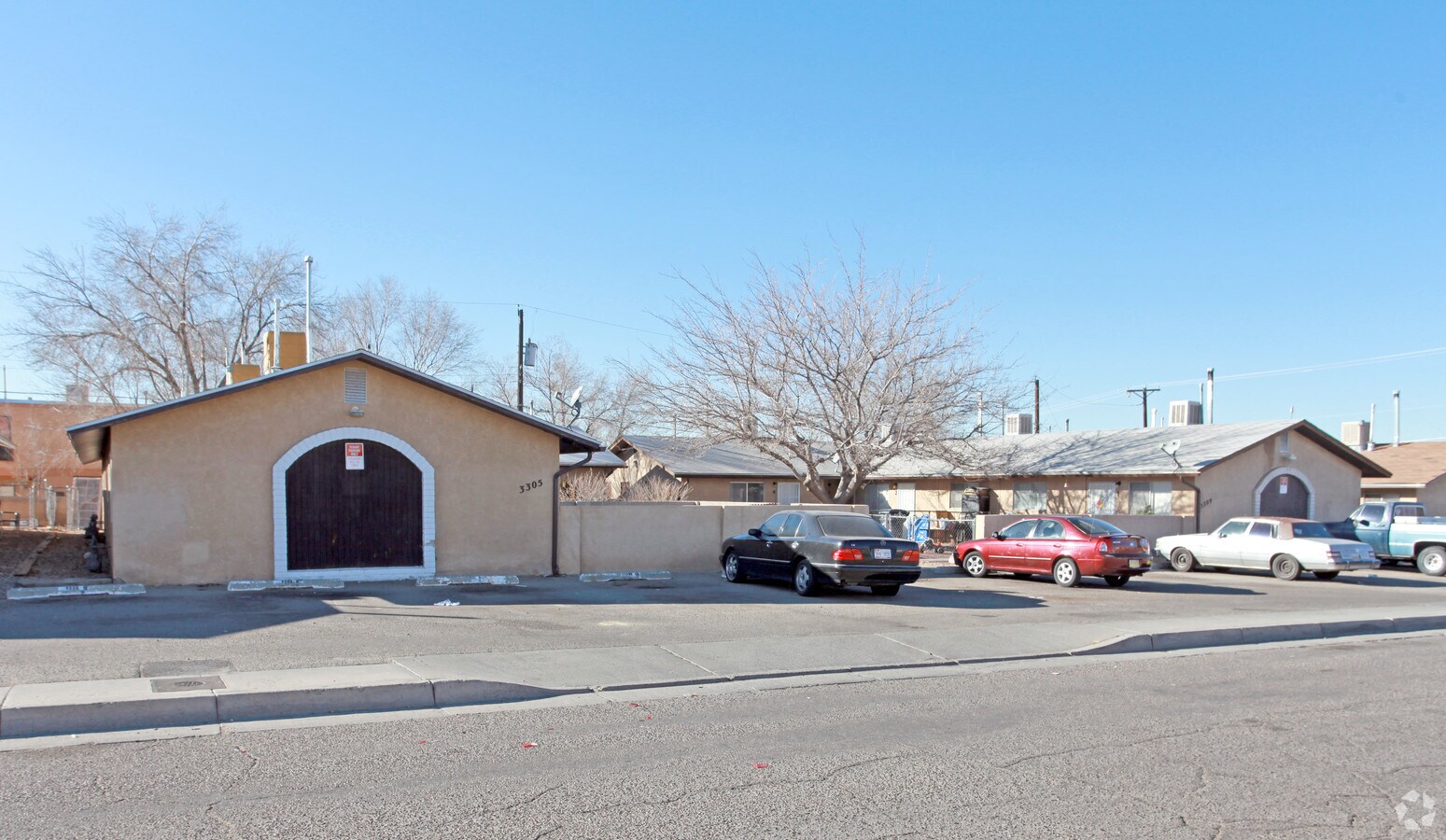 Photo - 3305-3309 Wellesley Dr NE