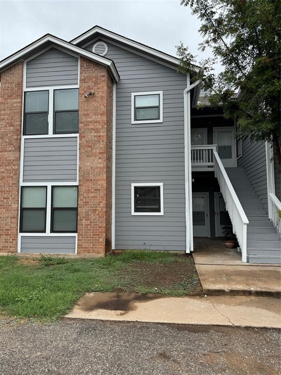 Building Photo - 2415 W Slaughter Ln Rental
