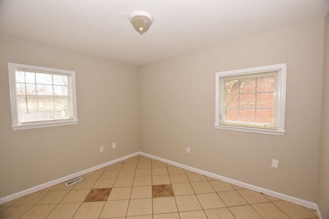 Photo - 4 Bedroom / 3 Bath Single Family Home