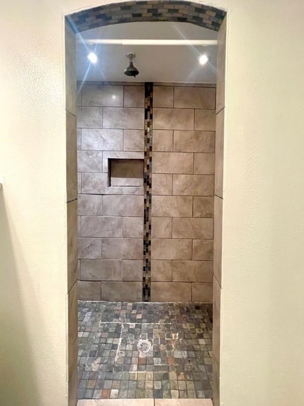 Photo - 307 E Mitchell St Unidad F