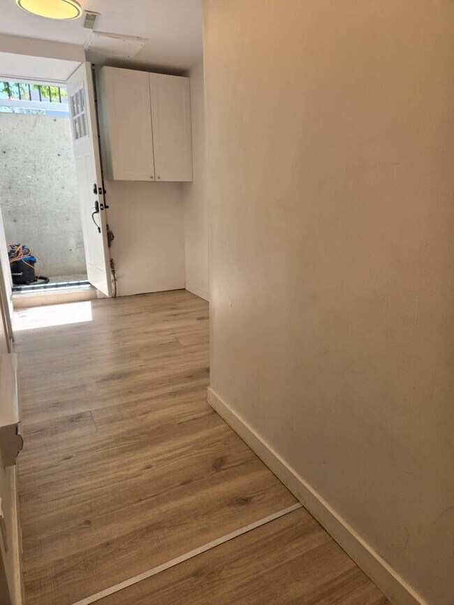 Photo - 2.0 bedroom in Calgary Alberta T3L 2C2