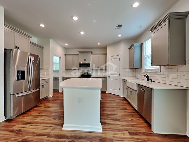128 Martello Rd