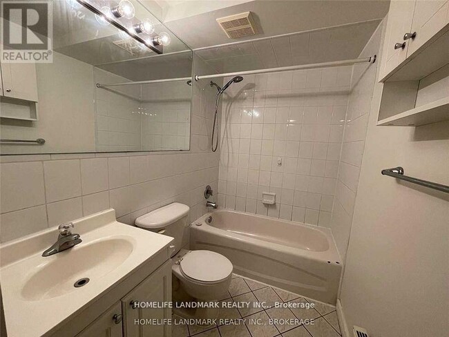 Photo - 969 Avenue Rd