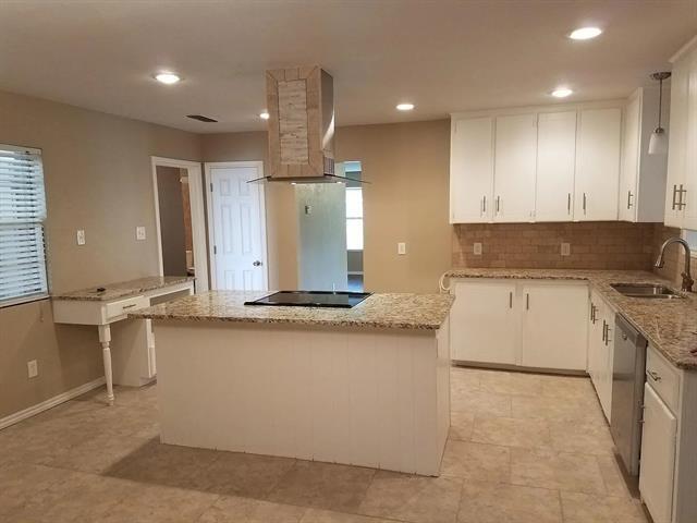 Building Photo - 100 Lochness Ln