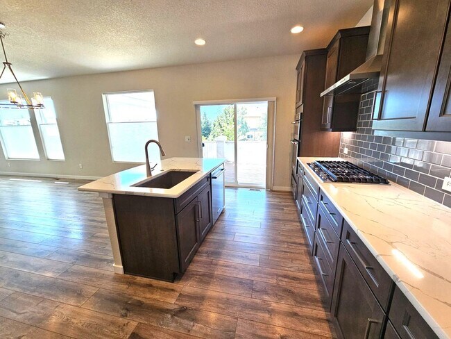 Photo - 1853 Clayhouse Dr