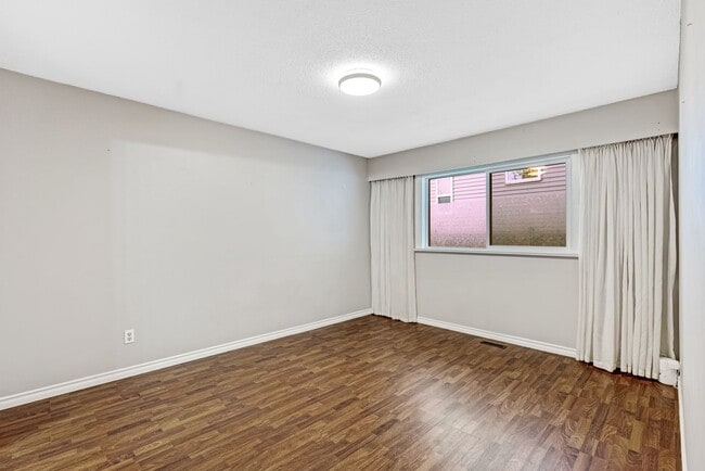 Photo - 19438 Hammond Rd