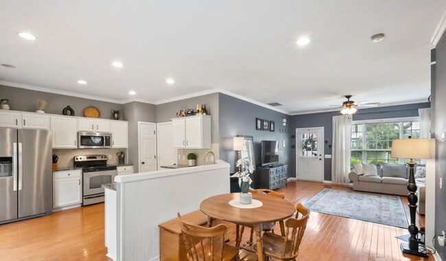 Photo - 2143 Kaybird Ln