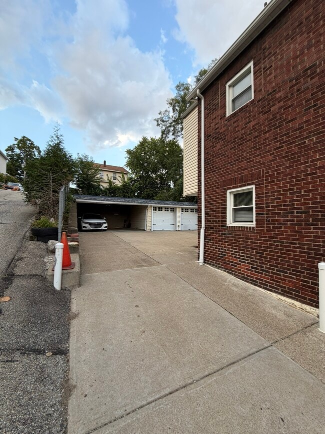 Photo - 271 Lelia St Unit 271 Lelia St