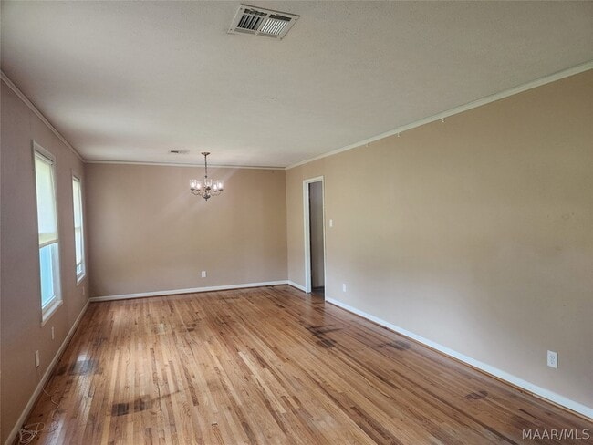 Photo - 1203 Oates Rd