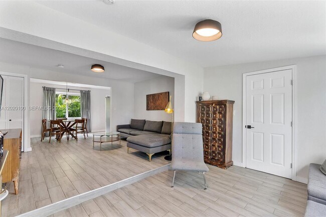Photo - 74 NW 117th St
