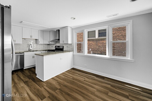 Photo - 135 Custer Ave Unit 1