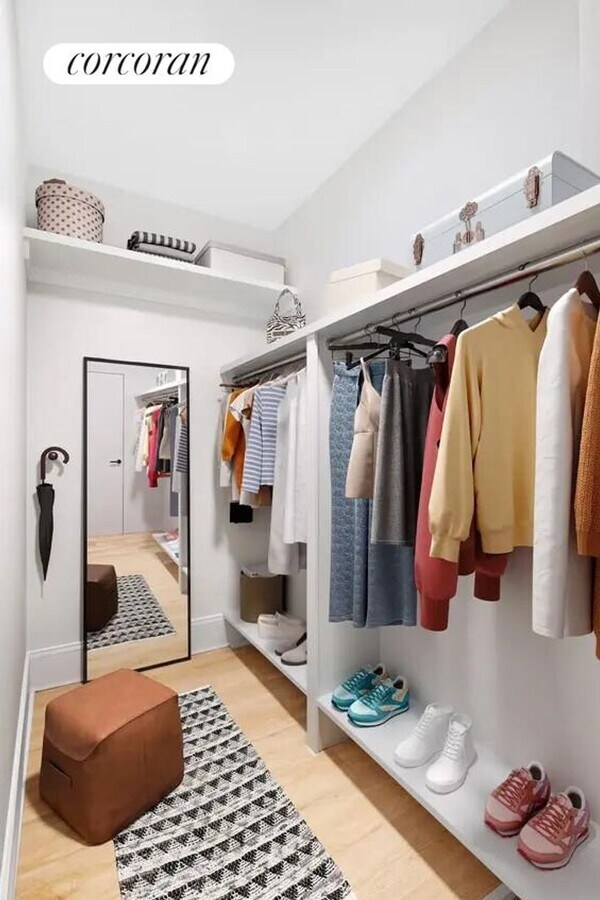 Photo - 50 W 34th St.