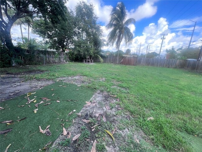 Photo - 1385 NE 129th St