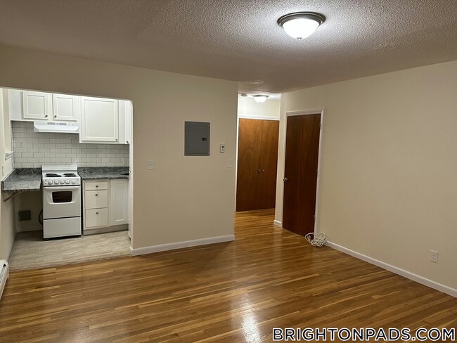 Photo - 2018 Commonwealth Ave Unidad 42