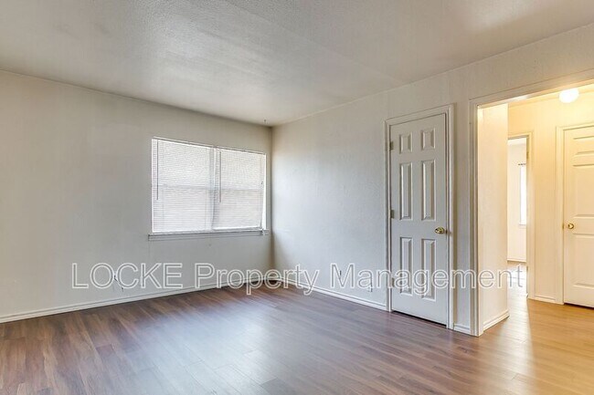 Photo - 3417 S University Dr