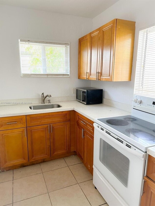 Photo - 1950 SW 41st Ave (Fort Lauderdale, FL)