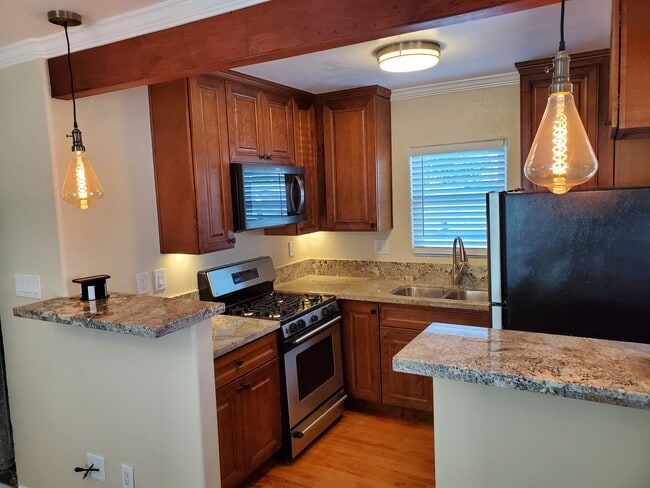 Photo - 3549 Highland Ave