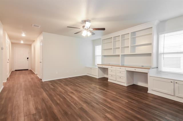 Photo - 5213 Longshadow Dr