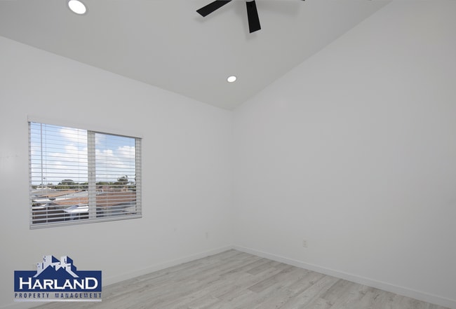 Photo - 3312 Idlewild Way