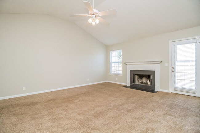 Photo - 3221 Lexmark Cir