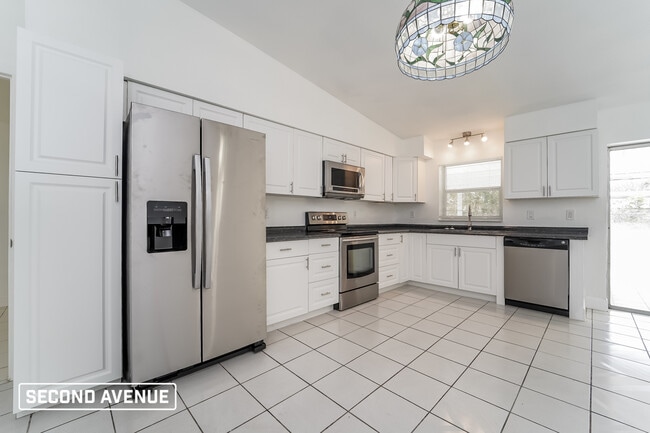Photo - 8617 Shumock Ave