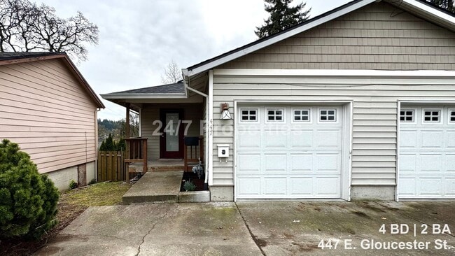 Building Photo - 2025-445MF Unit 447