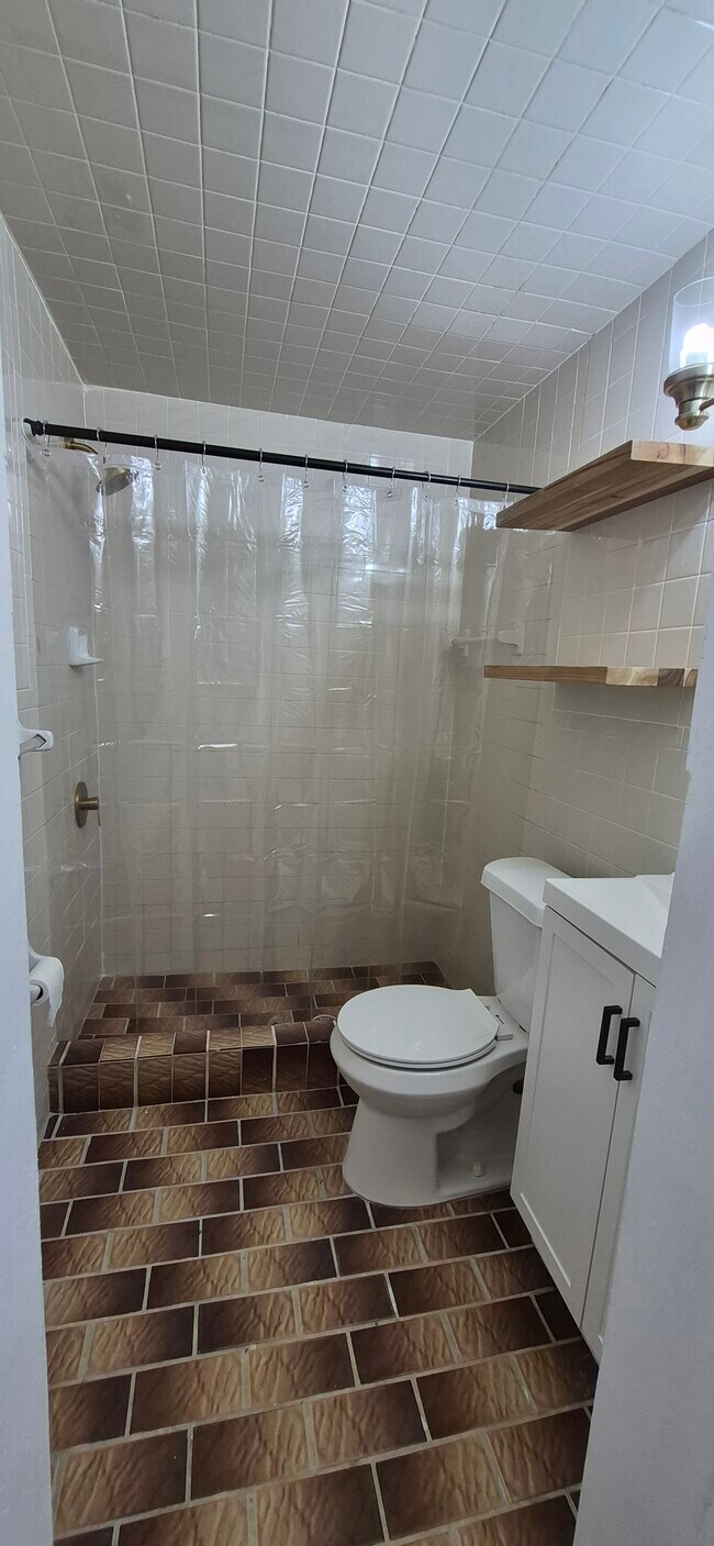 Photo - 17152 NE 3rd Ct Unidad 1