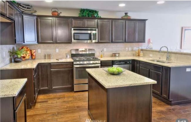 Photo - 4827 156th St SW