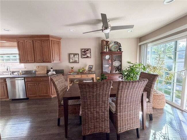 Photo - 144 Country Club Dr