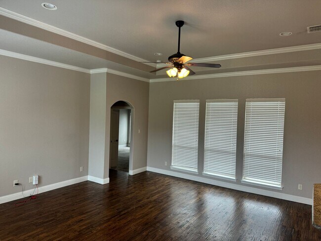 Photo - 105 Sandstone Ln